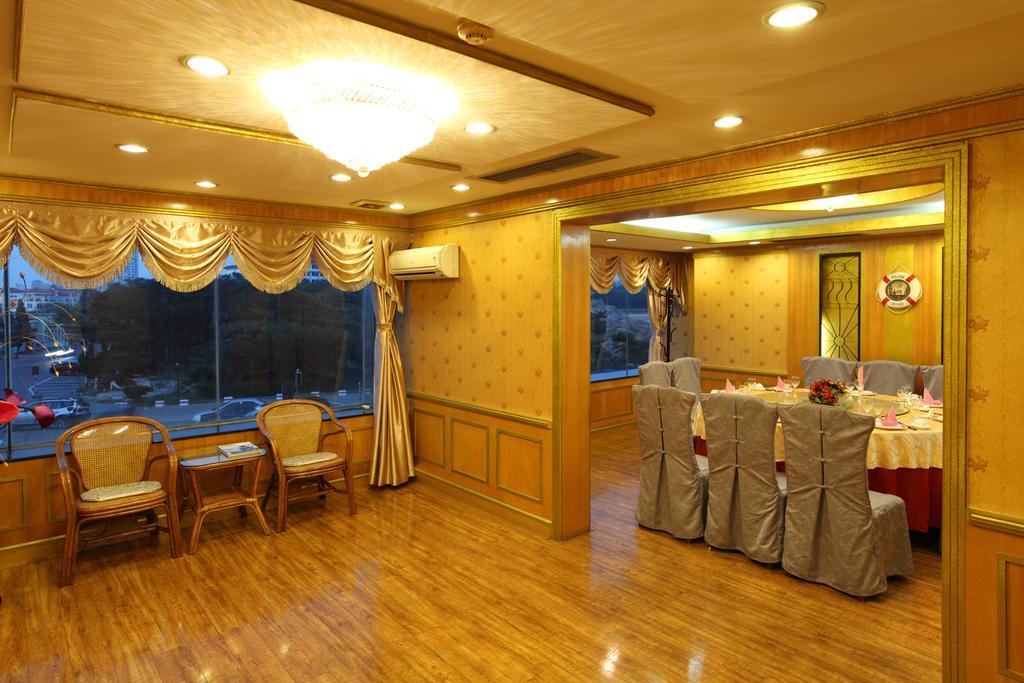 Donghai Grand Hotel Qingdao Dış mekan fotoğraf